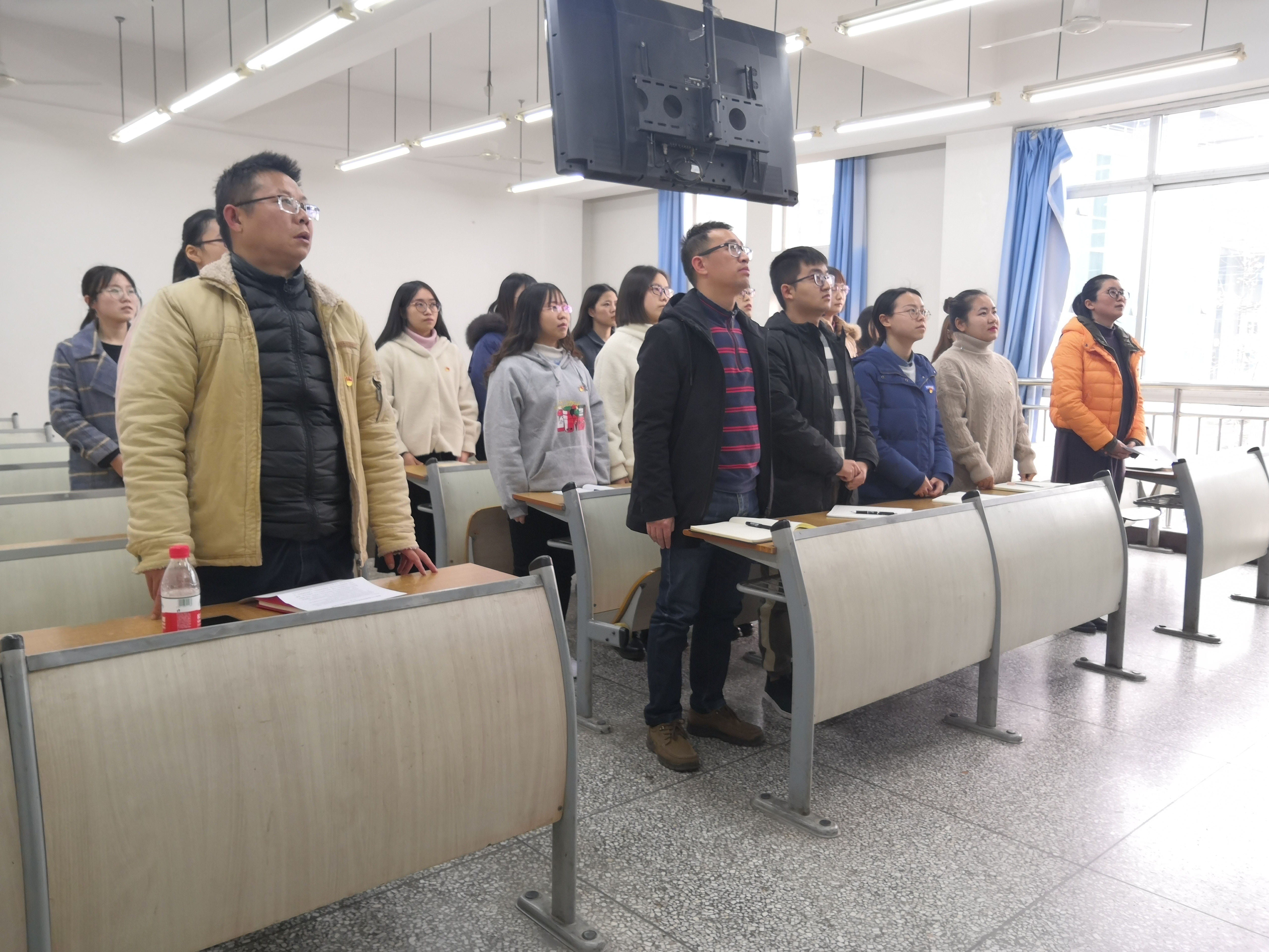 数学与大数据yl34511线路中心党总支入党宣誓仪式完美落幕2.jpg