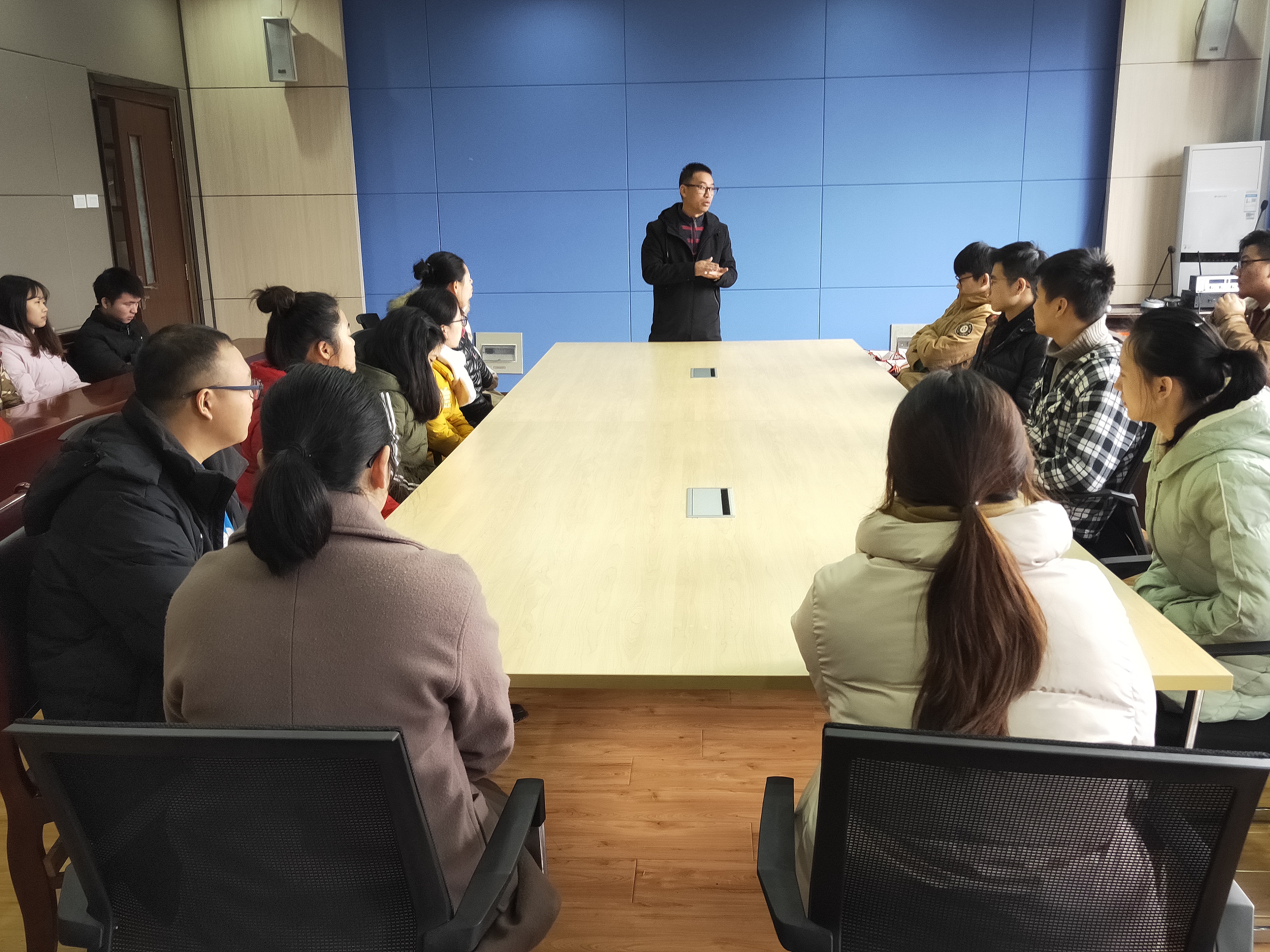 数学与大数据学院开展慰问考研员工活动2.jpg